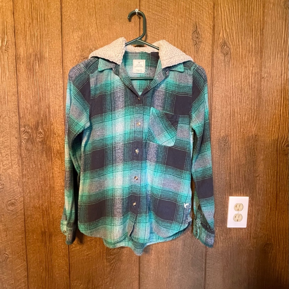 American Eagle Outfitters Plaid Button-Down Shirt in Green and Black